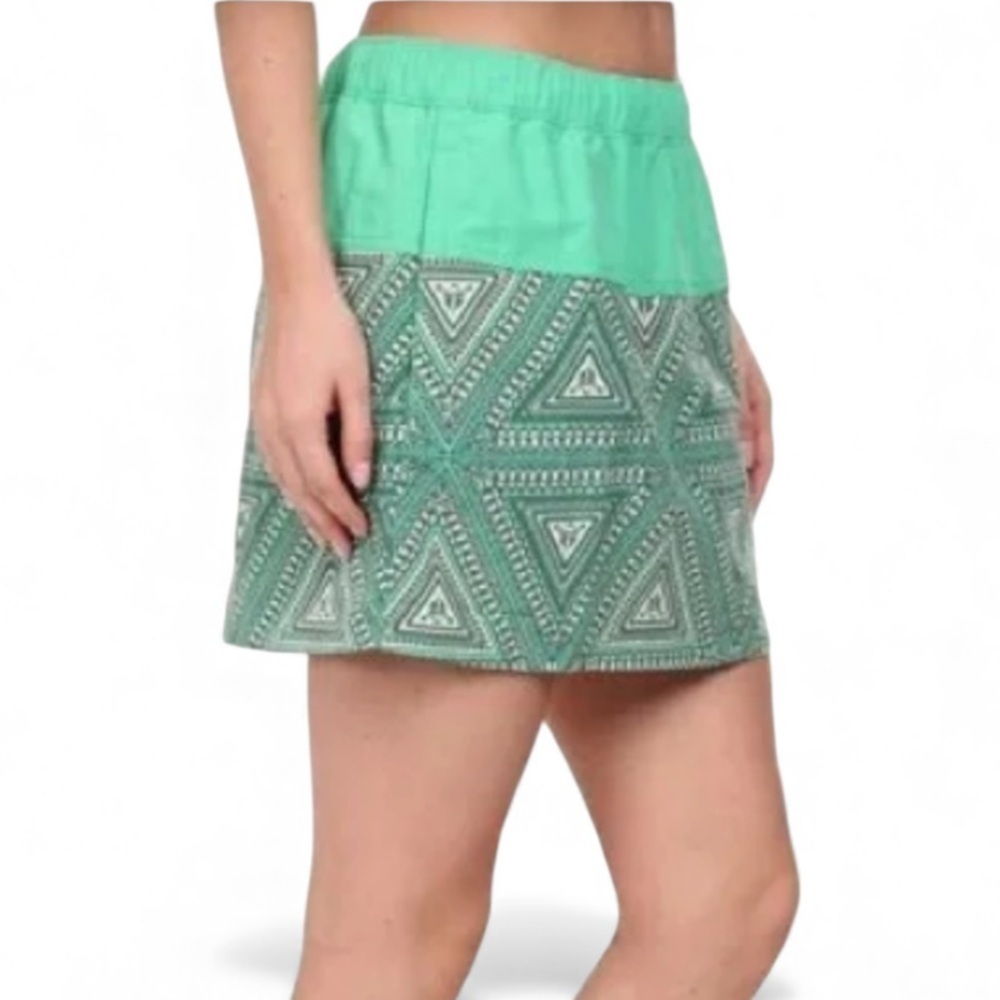 Patagonia Aztec Baggies Green Mini Skirt with Geometric Design With Pockets S